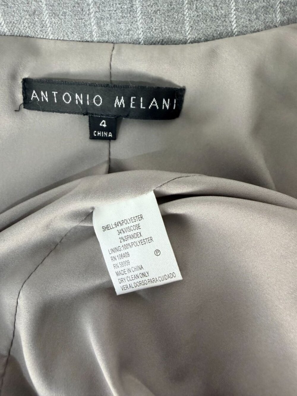 Antonio Melani Gray Pinstripe Blazer Women Size 4 Career Office Business Jacket - Picture 4 of 11